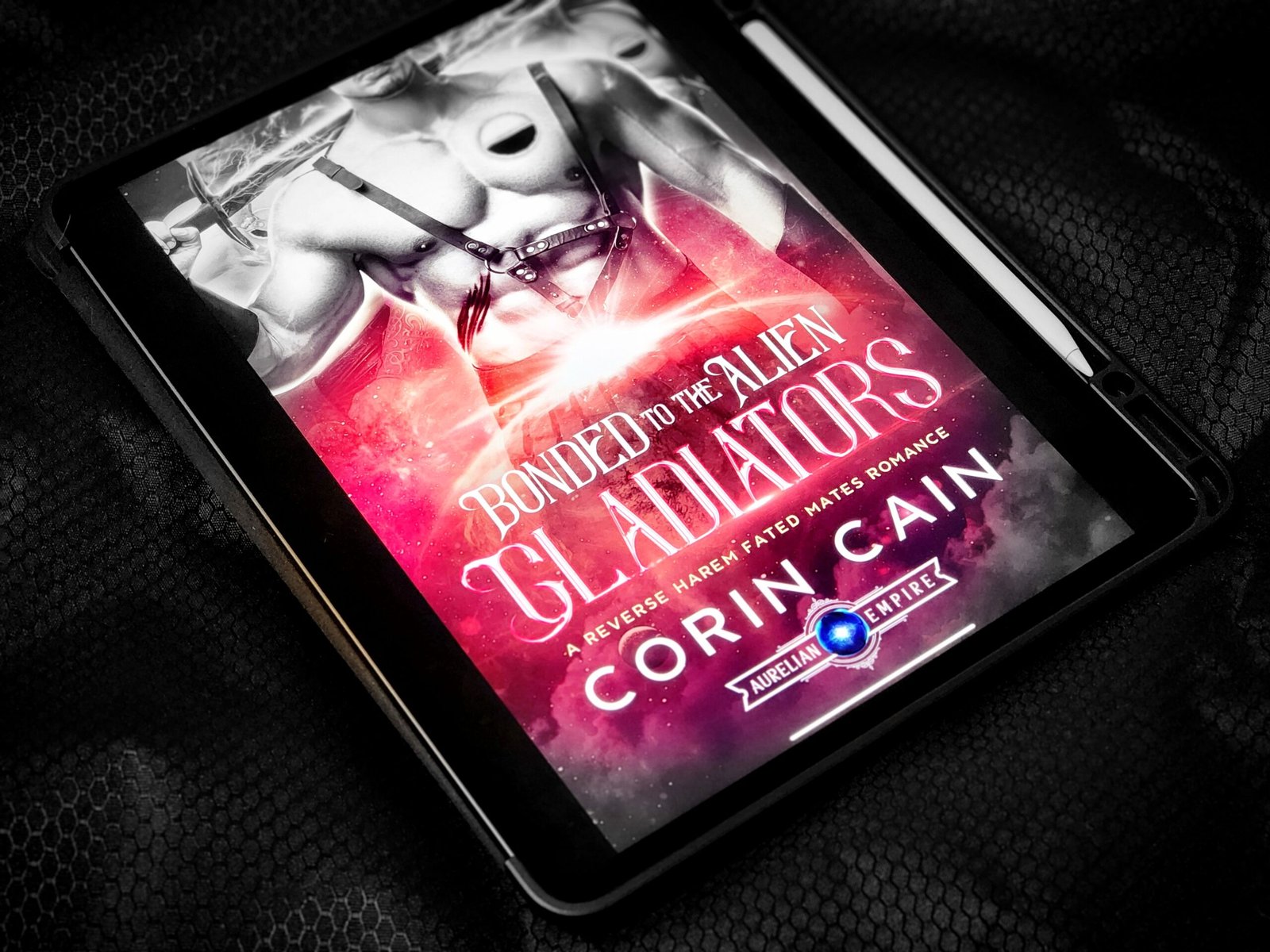 Bonded to the Alien Gladiators— Corin Cain