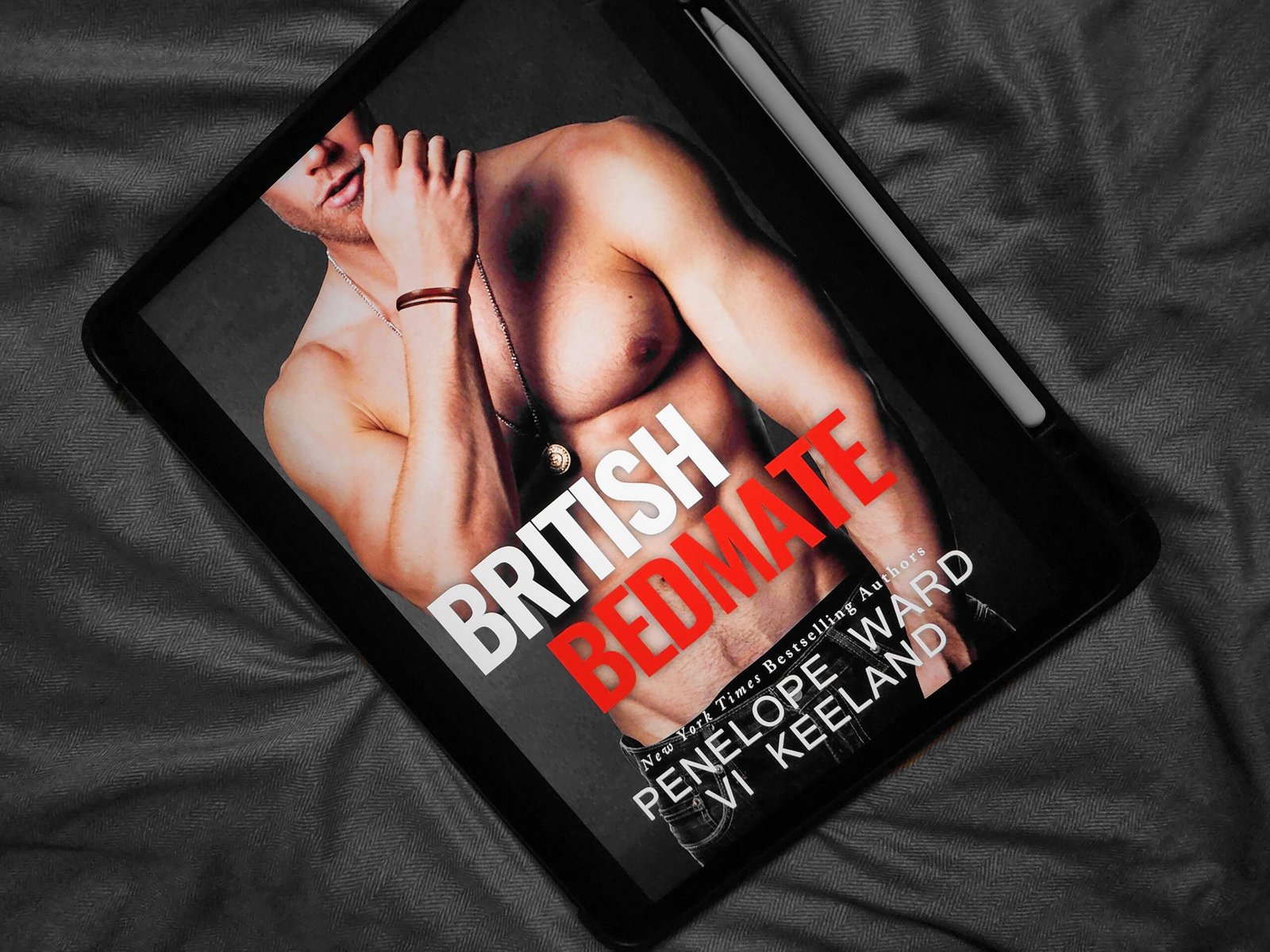 British Bedmate— Penelope Ward and Vi Keeland